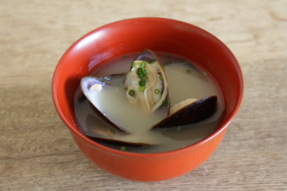 Freshwater clam miso soup